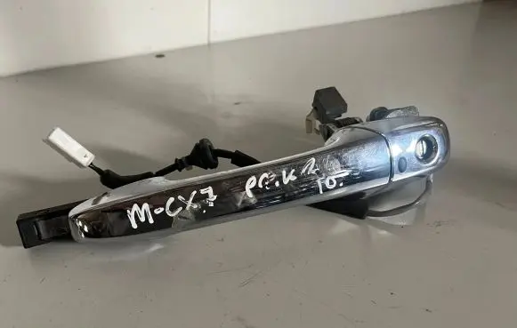 Mazda CX-7 Front door exterior handle