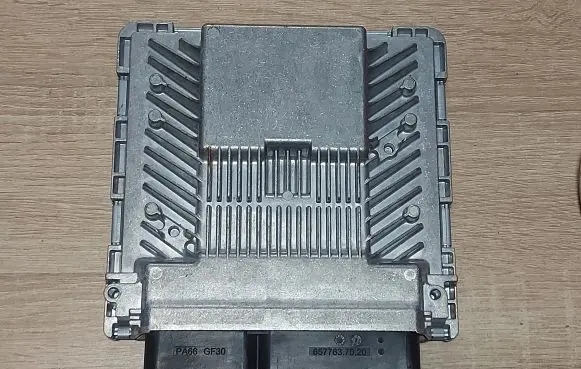 Audi A6 S6 C6 4F Engine control unit/module 4F0910552RX