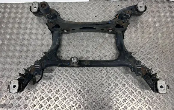 Audi Q7 4M Rear subframe 4M0500025