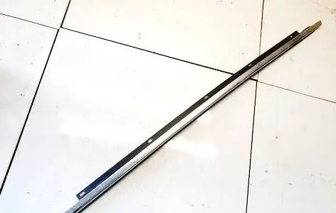 Audi A4 S4 B6 8E 8H Front door glass trim molding 8E0853283B