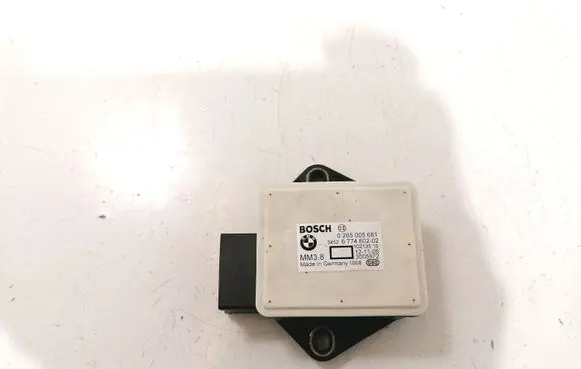 BMW 5 E60 E61 ESP acceleration yaw rate sensor 0265005681 677460202