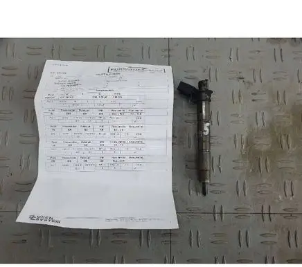 BMW 5 F10 F11 Fuel injector 7823461 782346101