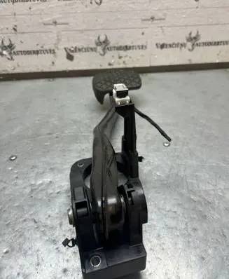 Mercedes-Benz B W246 W242 Brake pedal A2462900019