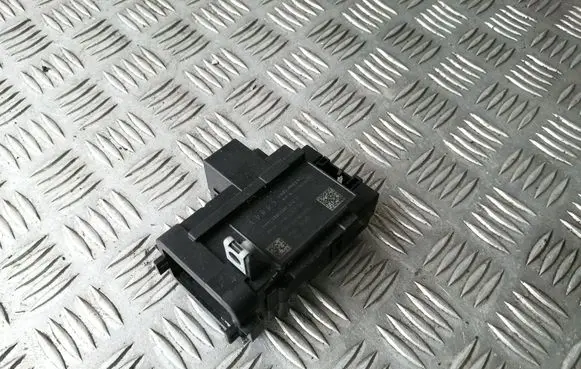 Audi A4 S4 B8 8K Ignition lock 8K0909131D 3330430101