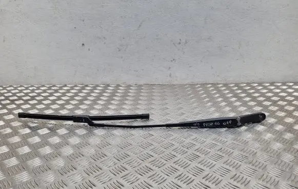 Volkswagen PASSAT B6 Front wiper blade arm 3C1955410B