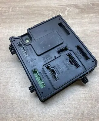 Renault Scenic II - Grand scenic II Central body control module 284B15986R
