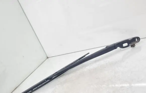 BMW 7 E65 E66 Front wiper blade arm 61617208691 7208691