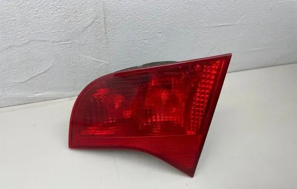 Audi A4 S4 B7 8E 8H Tailgate rear/tail lights 8E9945094 484502