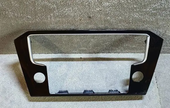 Volkswagen PASSAT B8 Radio/GPS head unit trim 3G1858069D 3G1858069DYI2