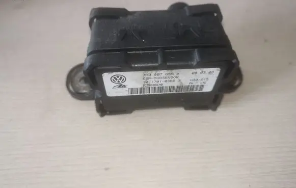 Volkswagen Golf V ESP acceleration yaw rate sensor 7H0907655A