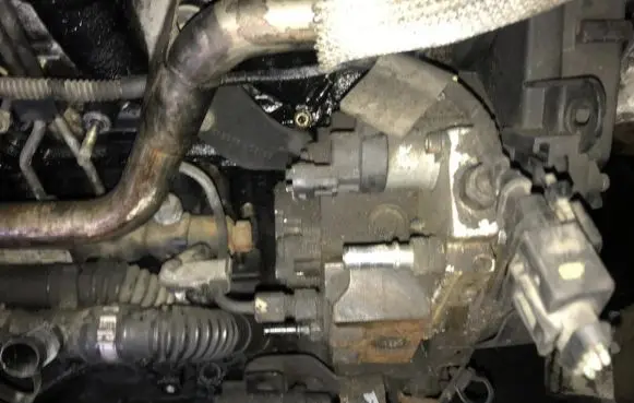 Mazda 3 I Fuel injection high pressure pump