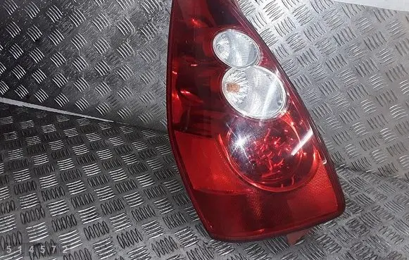 Mazda 5 Rear/tail lights c23551160