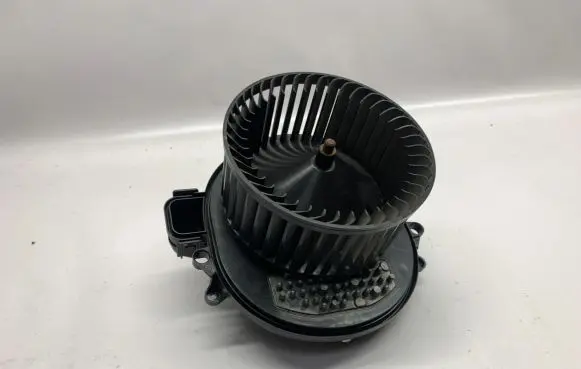 BMW M4 F82 F83 Heater blower motor/fan resistor 9319919