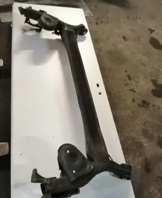 Nissan Qashqai Rear beam 