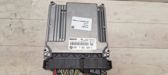 BMW X3 E83 Engine control unit/module 0261201159 1039S10306 7561834