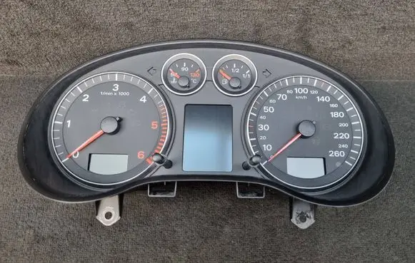 Speedometer (instrument cluster)