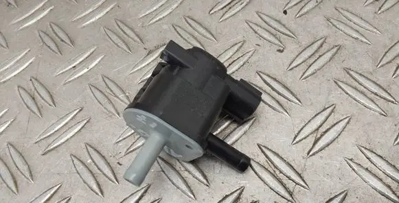 Toyota Aygo AB40 Vacuum valve 90910W003