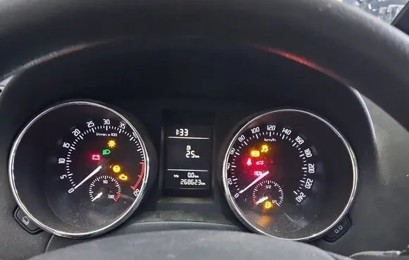 Skoda Yeti (5L) Speedometer (instrument cluster) 5L0920800H IMPRK1460850
