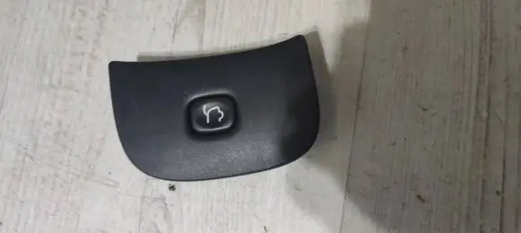 Jeep Cherokee Tailgate/trunk/boot open switch M0A15697AA 55115A