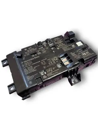 Mercedes-Benz C W205 Central body control module S1884 A2059007549