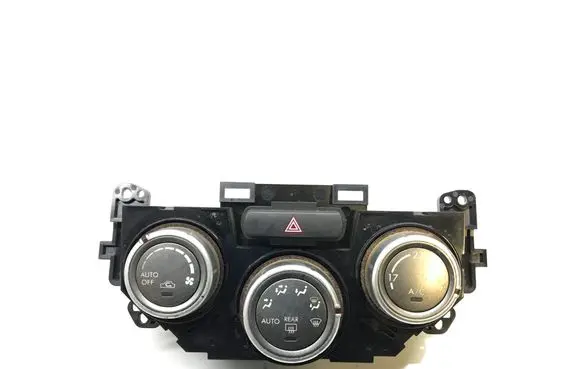 Subaru Impreza III Climate control unit 72311FG031 5037226670B