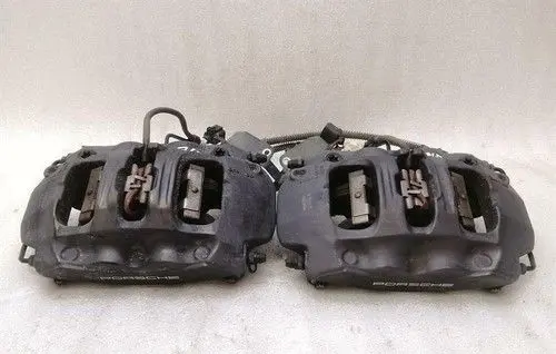 Porsche 718 Cayman 982 982c Front Brake Caliper Pad/Carrier 99135105207