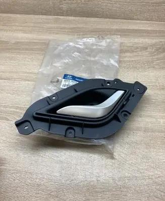 Hyundai ix20 Front door interior handle 826201K000 826201K010