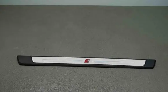 Audi A4 S4 B9 8W Other sill/pillar trim element 8W0947418A