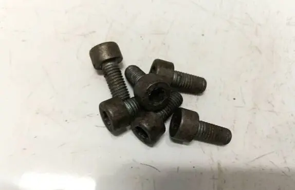 BMW 5 F10 F11 Nuts/bolts