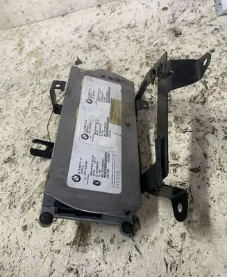 BMW X3 E83 Sound amplifier 23292523