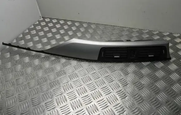 BMW 3 F30 F35 F31 Radio/GPS head unit trim 276487 T1866