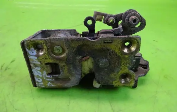 Jeep Cherokee Rear door lock
