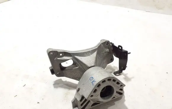 Renault 5 E-Tech Engine mounting bracket 112119876R