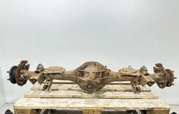 Mitsubishi Pajero Sport I Rear axle beam with reductor 