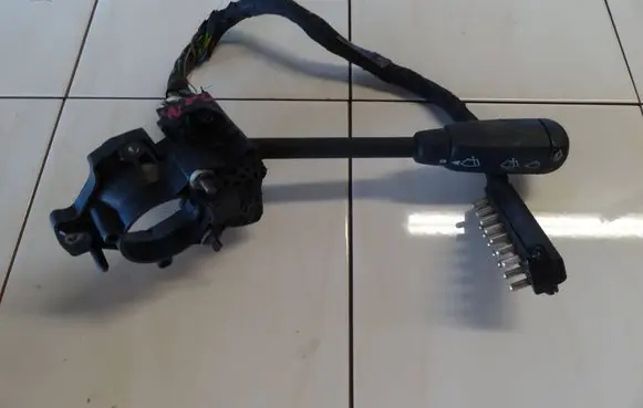Mercedes-Benz E W124 Wiper control stalk 1245450124