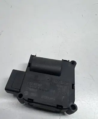 Audi A6 S6 C6 4F Air flap motor/actuator 0132801359 4F0820511A CZ116880