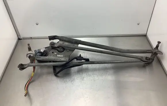 Mercedes-Benz SLK R170 Front wiper linkage and motor A1708202642 404611 50544
