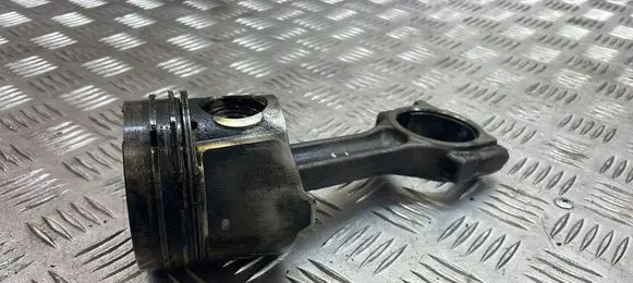 Renault Trafic II (X83) Piston with connecting rod