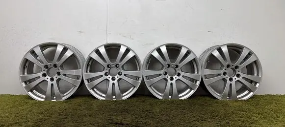 Mercedes-Benz E W212 R17 alloy rim