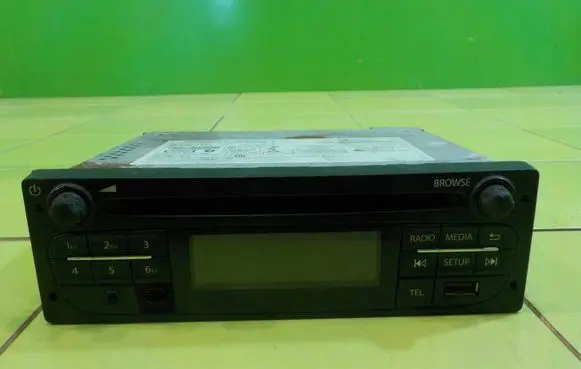 Opel Movano B Radio/CD/DVD/GPS head unit 281159217R