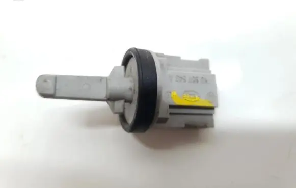 Volkswagen Touran I Interior temperature sensor 1K0907543A