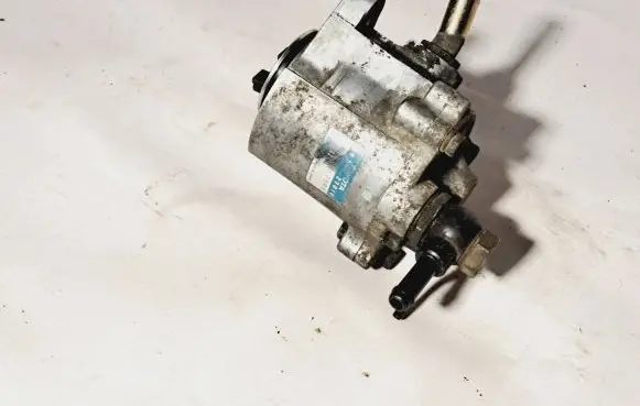 Toyota Corolla Verso E121 Vacuum pump 2930027010 8939027010 0810002590