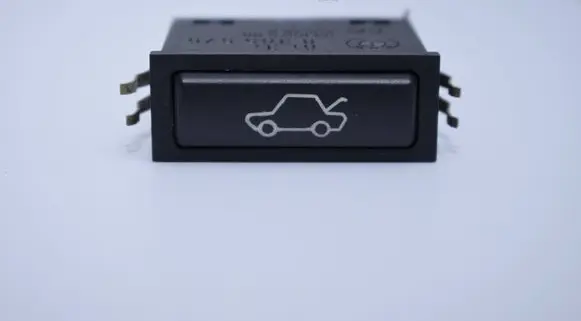 BMW 5 E39 Tailgate opening switch 8365579