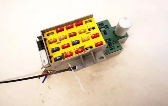 Chrysler Neon I Fuse box set p04793712ae 4793408