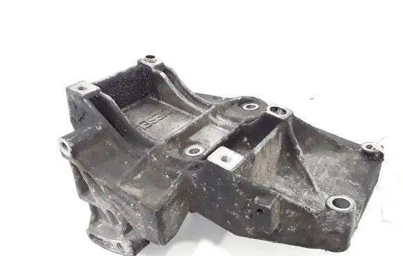 Volkswagen PASSAT B5 A/C compressor mount bracket 028260885A