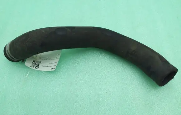 Porsche 911 996 Engine coolant pipe/hose