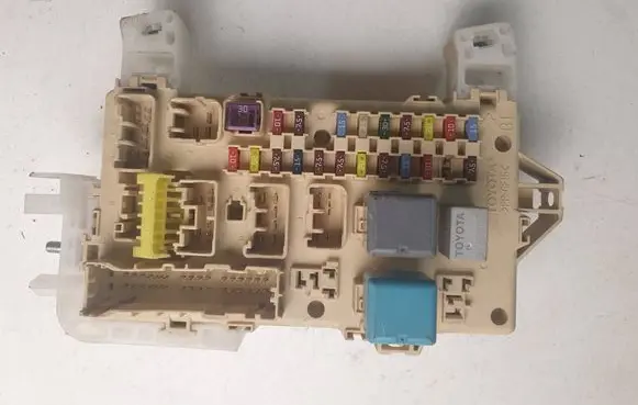 Toyota Corolla Verso AR10 Fuse box set 892210F010 4341778755