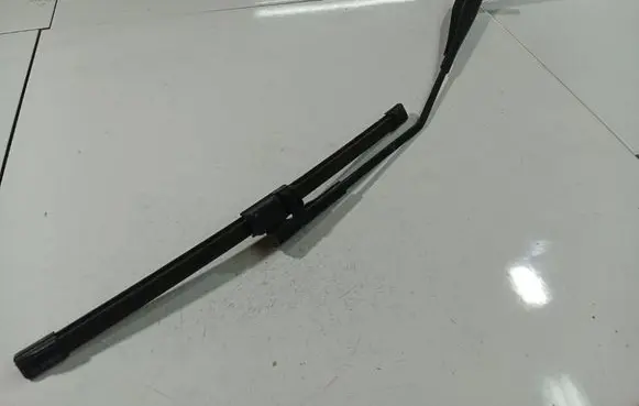 Alfa Romeo 147 Front wiper blade arm 