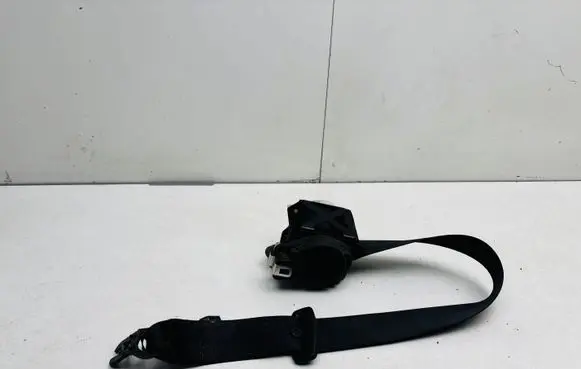 Audi Q3 8U Rear seatbelt 8U0857805