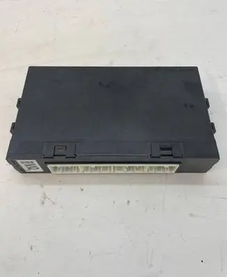 Subaru WRX Comfort/convenience module 88281VA251 116RI000730 X1T24875H1